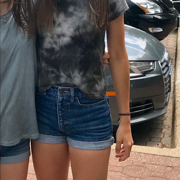 Vintage Calvin Klein Jean shorts - Picture 3 of 3